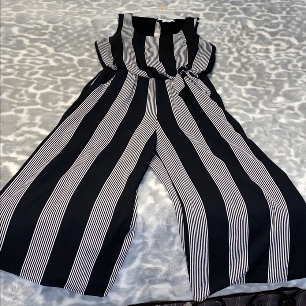 ROMPER - Picture 6 of 6